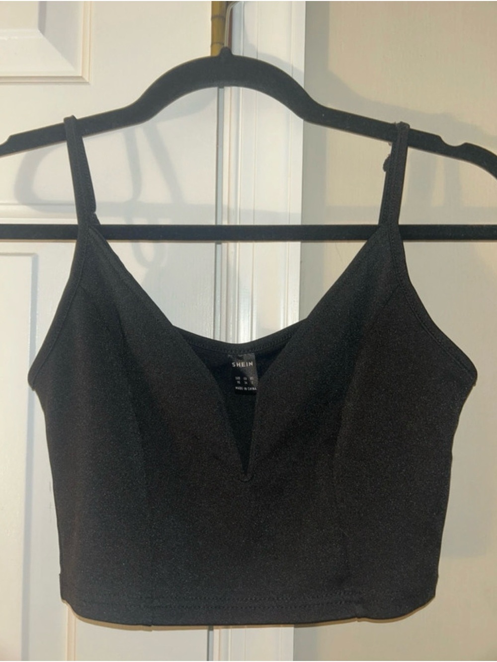 SHEIN Black V-Notch Cropped Cami